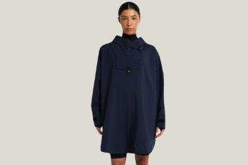 Bilde av Blæst Bergen Poncho Dark Navy