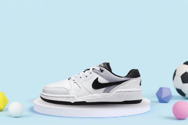 Bilde av nike full force