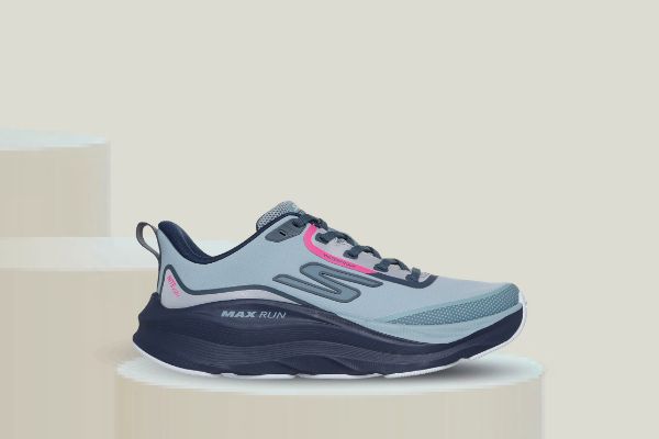 Bilde av skechers MAX RUN wp