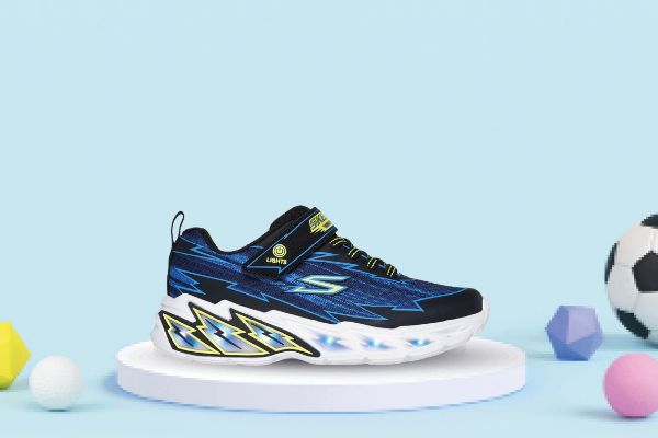 Bilde av skechers blinkesko